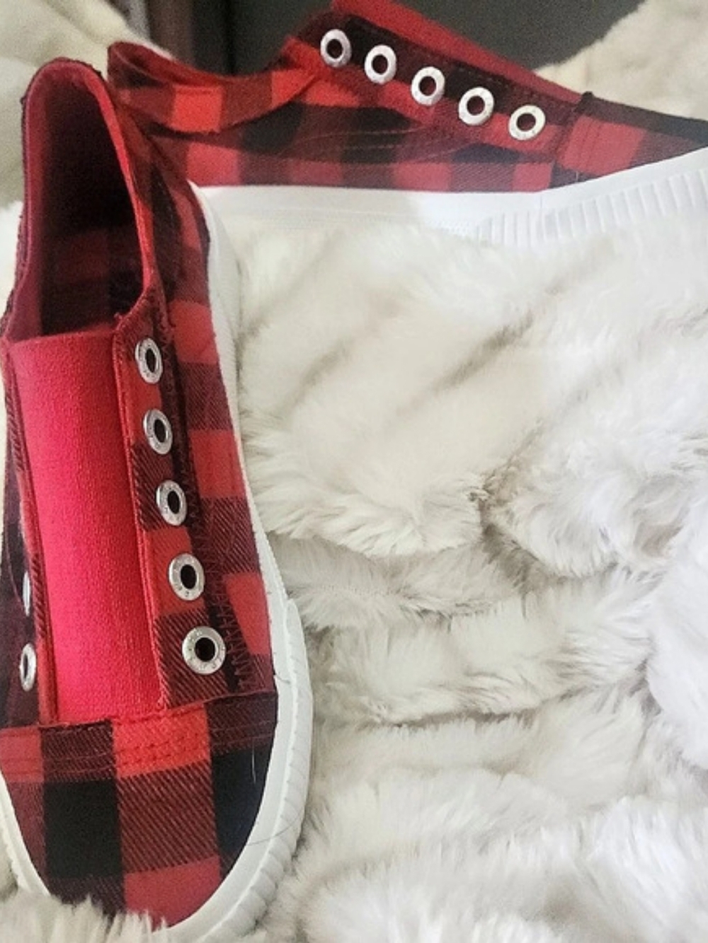 Blowfish Coolaid Plaid Sneakers in Red US 6